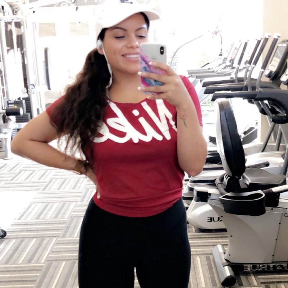 Nike tee - Picture 2 of 4
